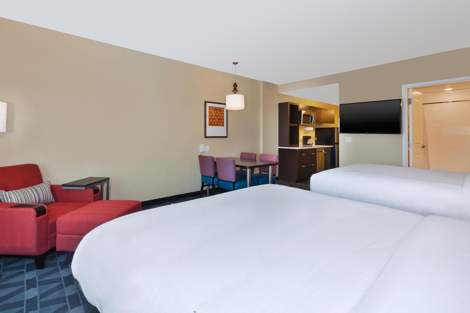 Towneplace Suites By Marriott Grand Rapids Airport Southeast Екстер'єр фото