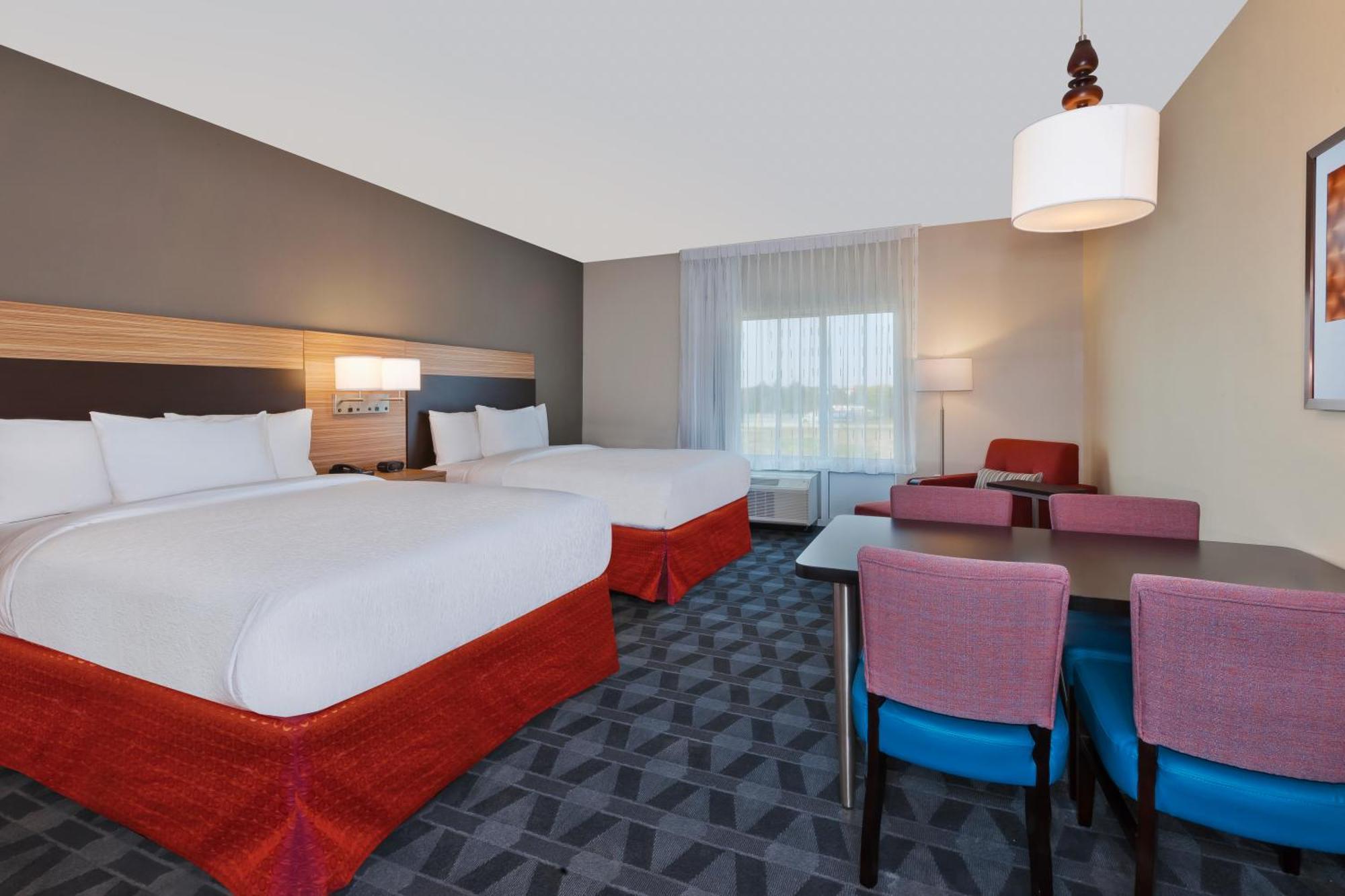 Towneplace Suites By Marriott Grand Rapids Airport Southeast Екстер'єр фото
