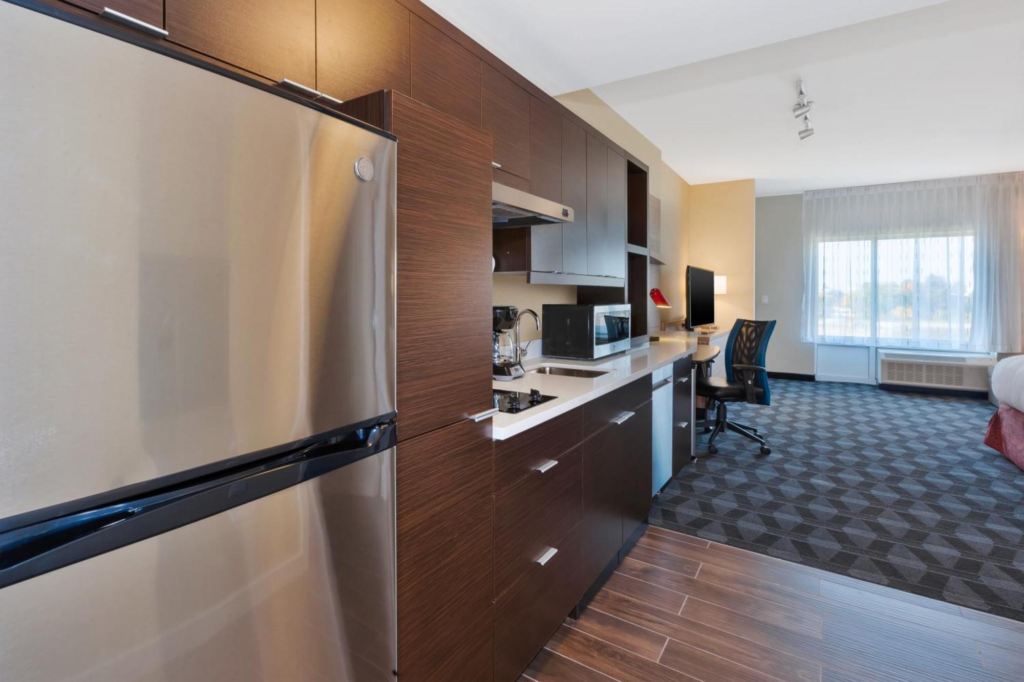 Towneplace Suites By Marriott Grand Rapids Airport Southeast Екстер'єр фото